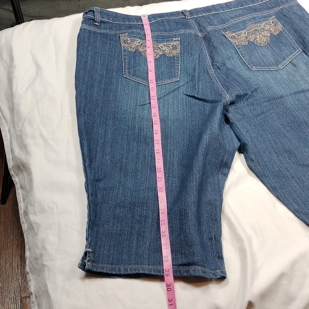 Gloria Vanderbilt women's shorts size 24W - Picture 9 of 14